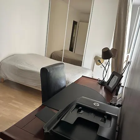 Maison Parisienne Apartment *